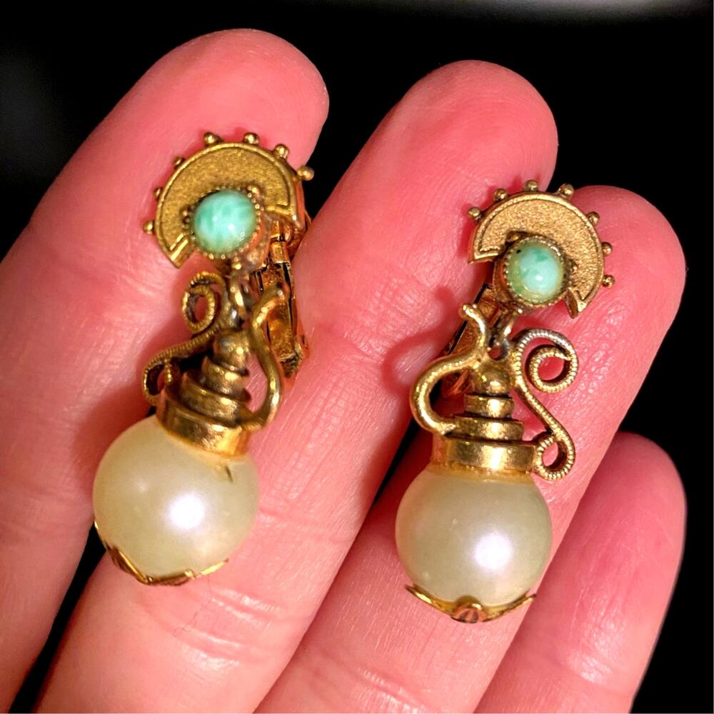 Vintage Vendome Cruet Earrings Gold Tone Faux Pearl Dangle Screw Back Victorian